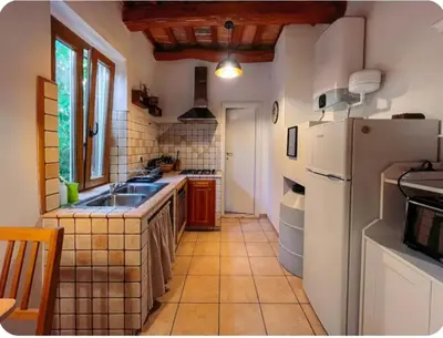 Cucina o angolo cottura di Bilocale Artimino campagna toscana
