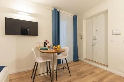 TV o dispositivi per l'intrattenimento presso Romantic Nest in the Heart of Florence