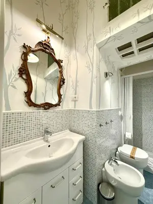 Bagno di Appartamento toscano accogliente il Bassorilievo