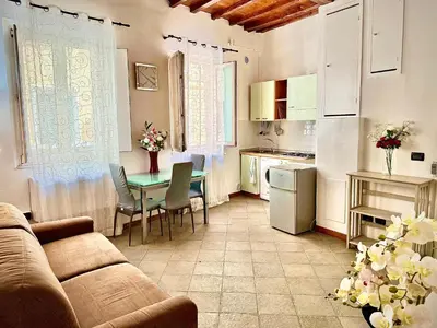 Cucina o angolo cottura di Santo Spirito Oltrearno central cozy flat