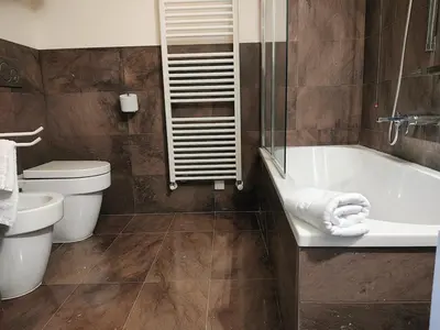 Bagno di Palazzo Foresi by Strozzi 120m Luxury Apartment