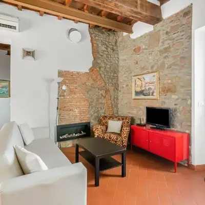 GuestHost - Florence Nest Steps from Cascine Park