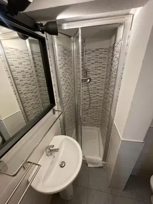 Bagno di La casa di Dante