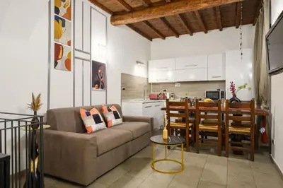 Cucina o angolo cottura di Rustic Florentine Dimora