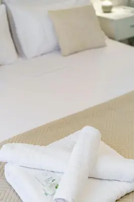 Letto o letti in una camera di Ganga House - Mini Loft Moderno-Free Parking