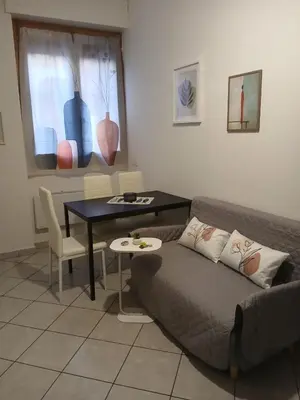 Area soggiorno di appartamento a careggi casa diamante
