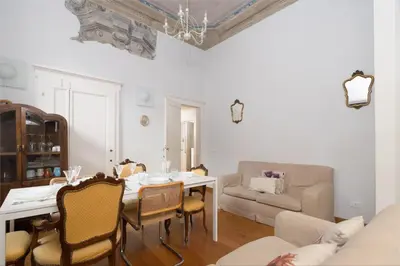 Area soggiorno di Florence Duomo Grand Apartment