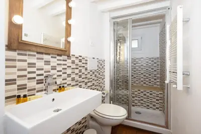 Bagno di Florence Duomo Grand Apartment