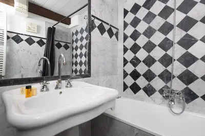 Bagno di Tuscan Top Floor Duplex