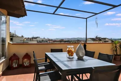 Balcone o terrazza di attico claudia