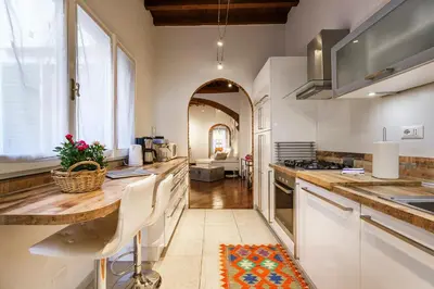 Cucina o angolo cottura di Noelle Apartment By San Firenze Collection