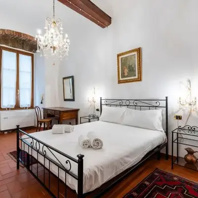 2BDR - Duomo & Uffizi - Chic Residence of the Cerchi by Hôtea