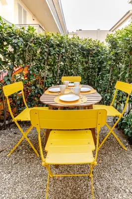 Giardino di New charming apartment with garden in Florence
