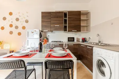 Cucina o angolo cottura di New charming apartment with garden in Florence