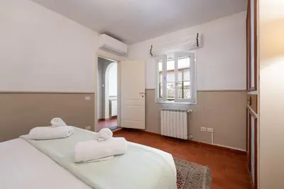 Letto o letti in una camera di Via del Corno 1 - Chiara Apt - Elegant apartment with elevator