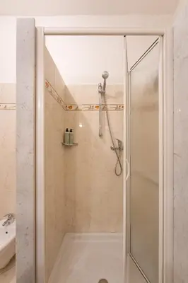 Bagno di Via del Corno 1 - Chiara Apt - Elegant apartment with elevator
