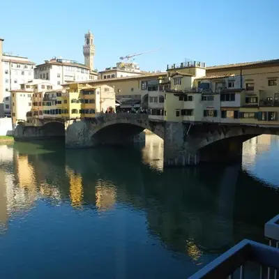 Old Bridge Florence Apartment