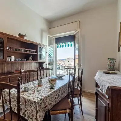 UNYCA - Spacious Florence 3-bedroom Apartment