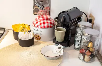 Set per la preparazione di tè e caffè presso Acacia Firenze - Loto
