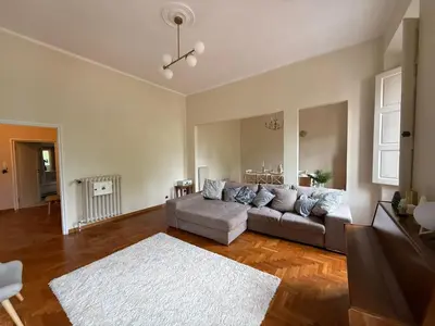 Letto o letti in una camera di Stylish 3-Bedroom Apartment in Prestigious Florence