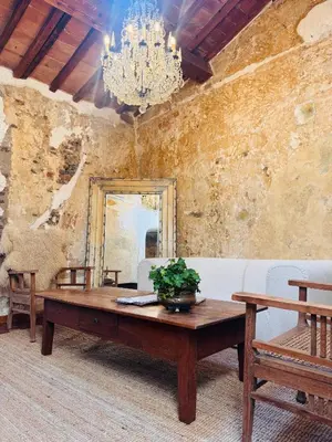 Planimetria di Torre 1100 - Rough Luxe in 12th Century Tower