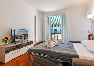 TV o dispositivi per l'intrattenimento presso brd 41 13- Ponte Vecchio Elegant Central Attic