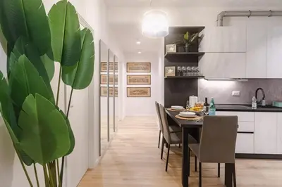 Cucina o angolo cottura di Steps from Station Single Room with Shared Bath