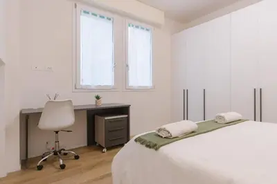 Letto o letti in una camera di Modern Retreat Private Room with Ensuite