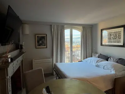 Letto o letti in una camera di Il Camino Home Tower QK Costa 58 con Vista