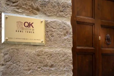 Certificato, attestato, insegna o altro documento esposto da Lo Studiolo Home Tower QK Costa 58