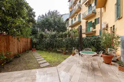 Giardino di Private Garden & Space Florence 2-Bed Apt