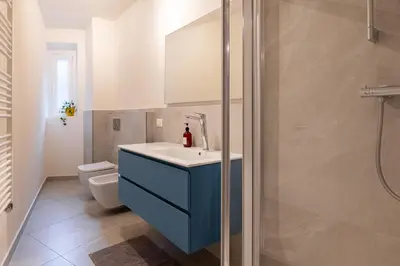 Bagno di Private Garden & Space Florence 2-Bed Apt