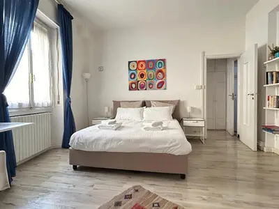 Letto o letti in una camera di Federica's Ponte Vecchio 1bd - by FlorenceHospitality