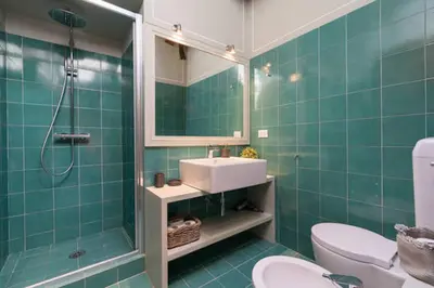 Bagno di Attic Up On Florence