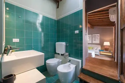 Bagno di Attic Up On Florence