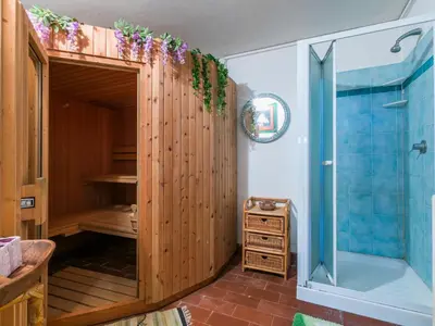 Bagno di Holiday Home Al Canaiolo by Interhome
