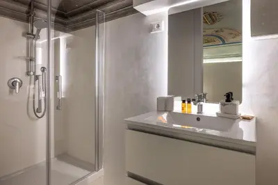 Bagno di The White House - Home of the Frescoes