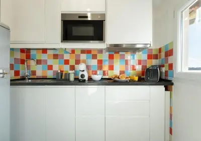 Cucina o angolo cottura di Avelli Pia Fourth Floor with 2 Bathrooms - Florence Charming Apartments - Delightful and bright 4rd-floor apartment without elevator, overlooking one of Florence's most beautiful squares, Exceptionally located for exploring the city