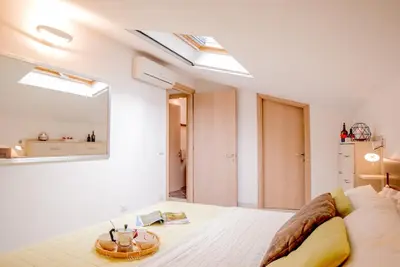 Letto o letti in una camera di Apartment with terrace SAN FREDIANO AREA -4 people
