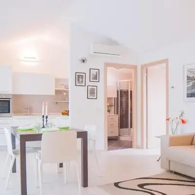 Apartment with terrace SAN FREDIANO AREA -4 people