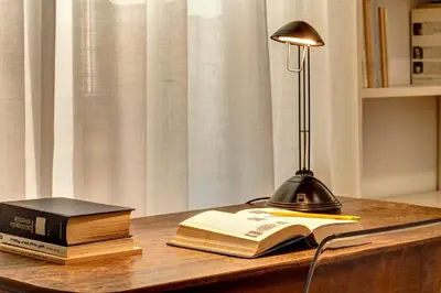 Biblioteca nell'appartamento