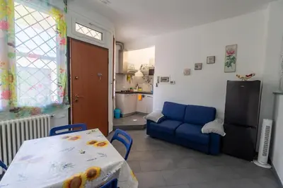 Area soggiorno di Jolie Piccola Maison Firenze - casa indipendente Careggi Rifredi