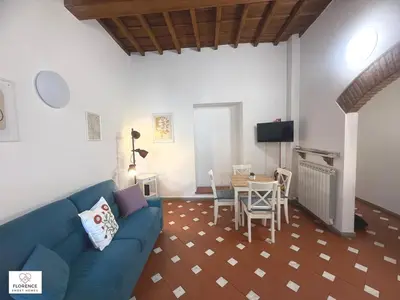 TV o dispositivi per l'intrattenimento presso Charming Terrace Apartment By Florence Sweet Homes