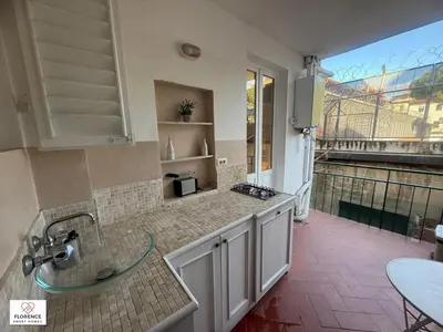 Cucina o angolo cottura di Charming Terrace Apartment By Florence Sweet Homes