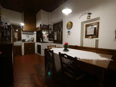 Cucina o angolo cottura di Alloggiare nei luoghi dove é vissuto Dante