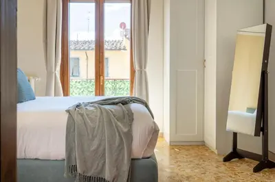 Letto o letti in una camera di Orsini Apartment with balcony and free parking