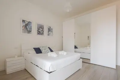 Letto o letti in una camera di Accommodation with free parking near to the centre
