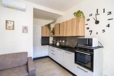 Cucina o angolo cottura di Bright Apartment 2 in Guido monaco