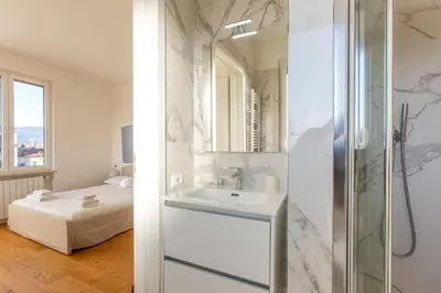Bagno di GuestHost - Santa Maria Novella Charming Apartment