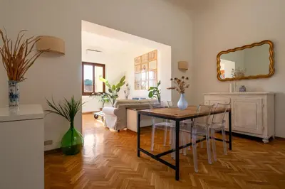 Planimetria di Bright and Spacious Arno View Apartment